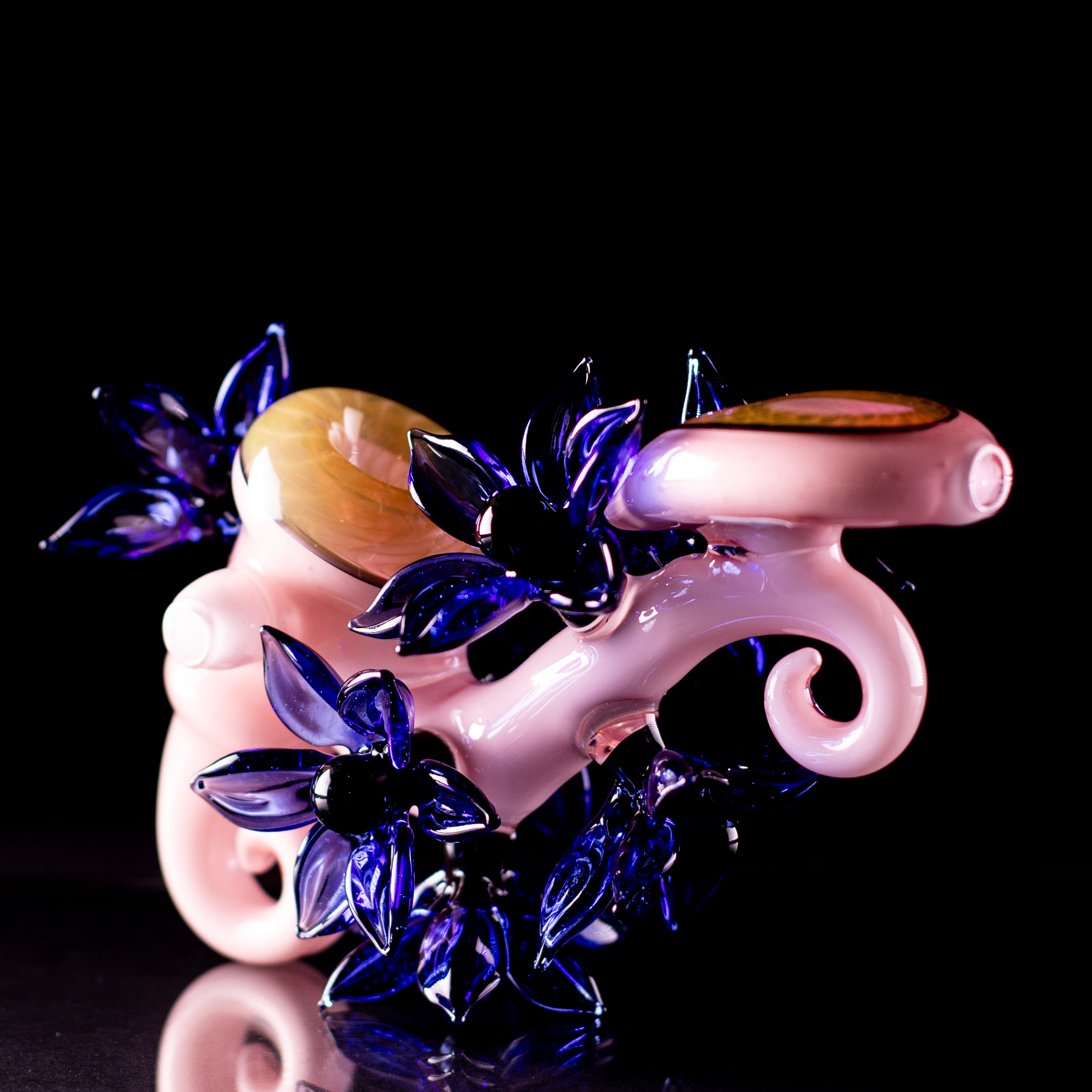 Rose Sherlock Pipe mit Blue Flowers